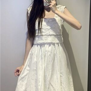 Elegant White Lace Dress